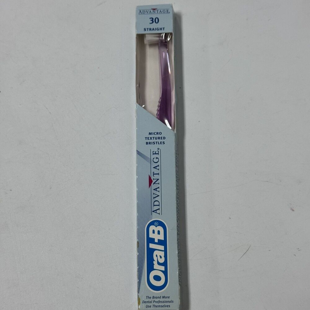Vintage Oral-B Advantage Soft 30 Straight Toothbrush Purple‎